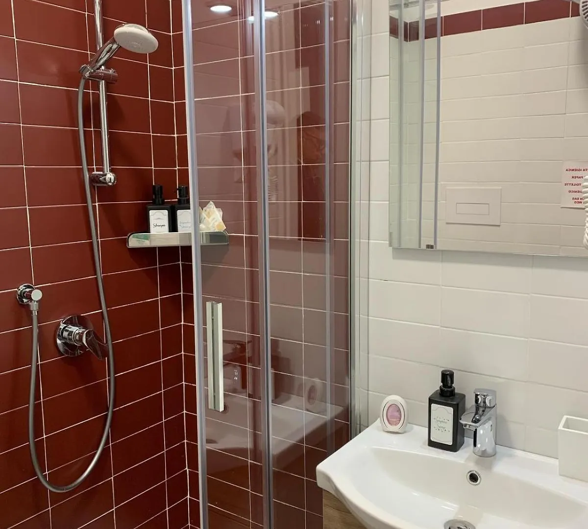 La Finestra Su Napoli Hotell 0*, Neapel Italien