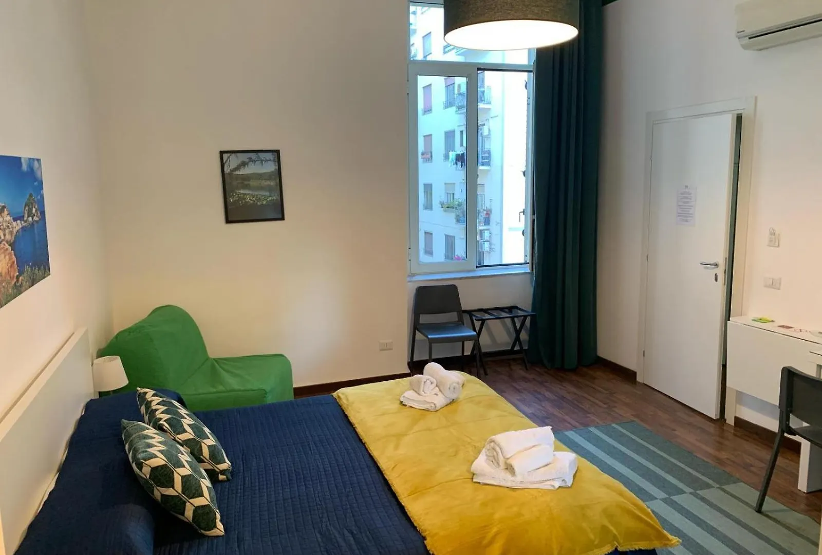 La Finestra Su Napoli Hotel Naples