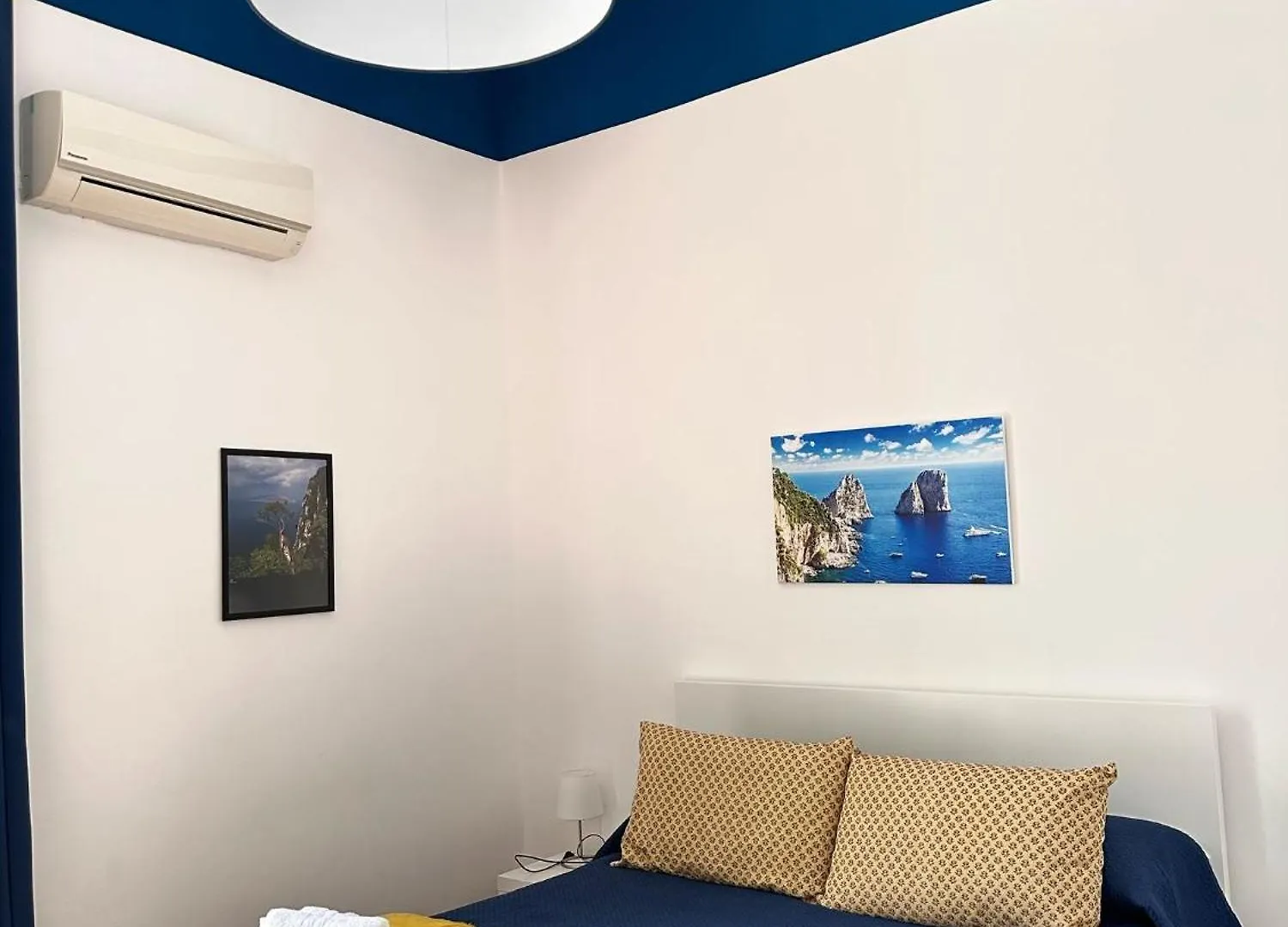 La Finestra Su Napoli Hotel Guest house Naples